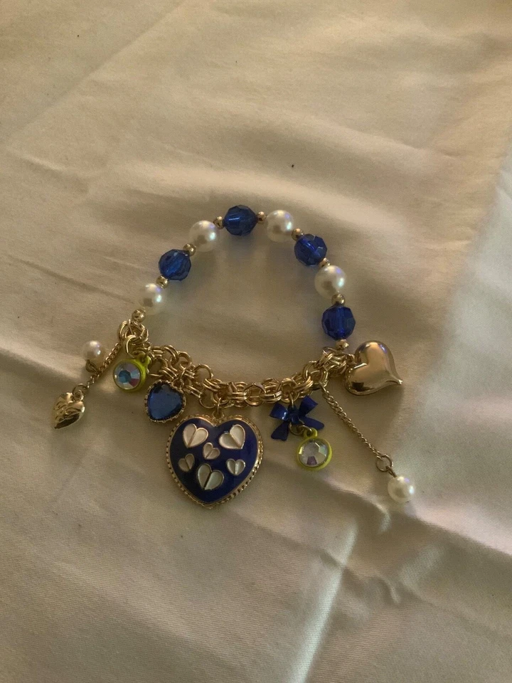 Pulsera elástica corazón azul/dorado Betsey Johnson  Foto 2 de 4