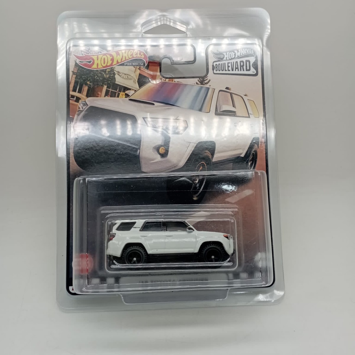 Hot Wheels Premium Boulevard 18 Toyota 4runner White Plastic