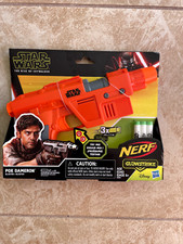 Star Wars Nerf Poe Dameron Blaster Includes Glow in the Dark Nerf Darts New F-1