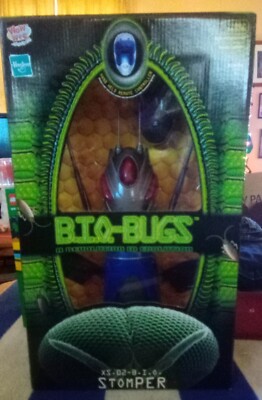 BIO Bugs STOMPER Remote Control R/C Bug Toy Robot Wow Wee 2001 NIB SEALED