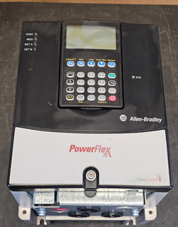 ALLEN BRADLEY POWER FLEX 70 20A D 8P0 A 3 AYNNEG0 5HP DRIVE