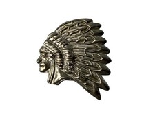 Vintage Silver Tone Native American Head Feathers Chief Lapel Pin Badge Tie Tac