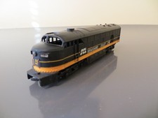 HO AHM Tempo Vintage Lighted Seaboard Coast Line Diesel Locomotive--A473
