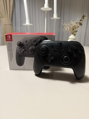 Nintendo Switch Pro Controller - Schwarz