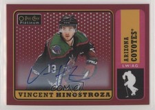 2018-19 O-Pee-Chee Platinum Retro Red Rainbow Vincent Hinostroza #R-54 Auto 8tn