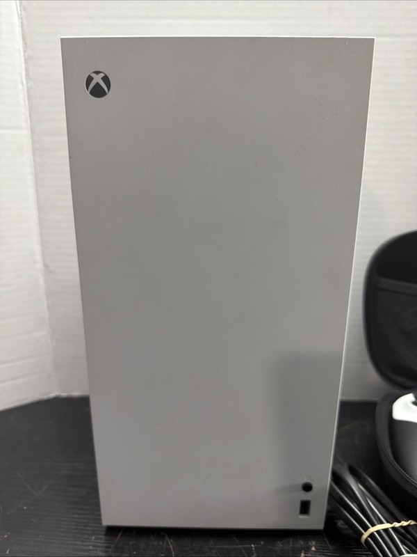 MICROSOFT XBOX SERIES X - CONSOLE - 1TB - With Pro Controller Tested