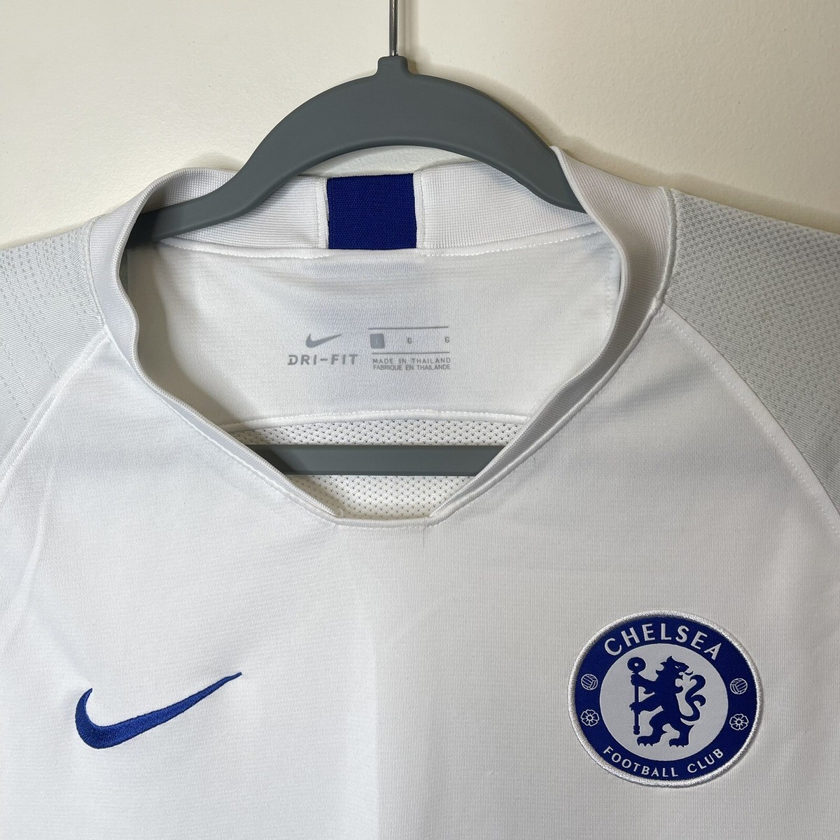 Chelsea FC Away Soccer Football Jersey Nike AO5141-103 Men Sz M | eBay
