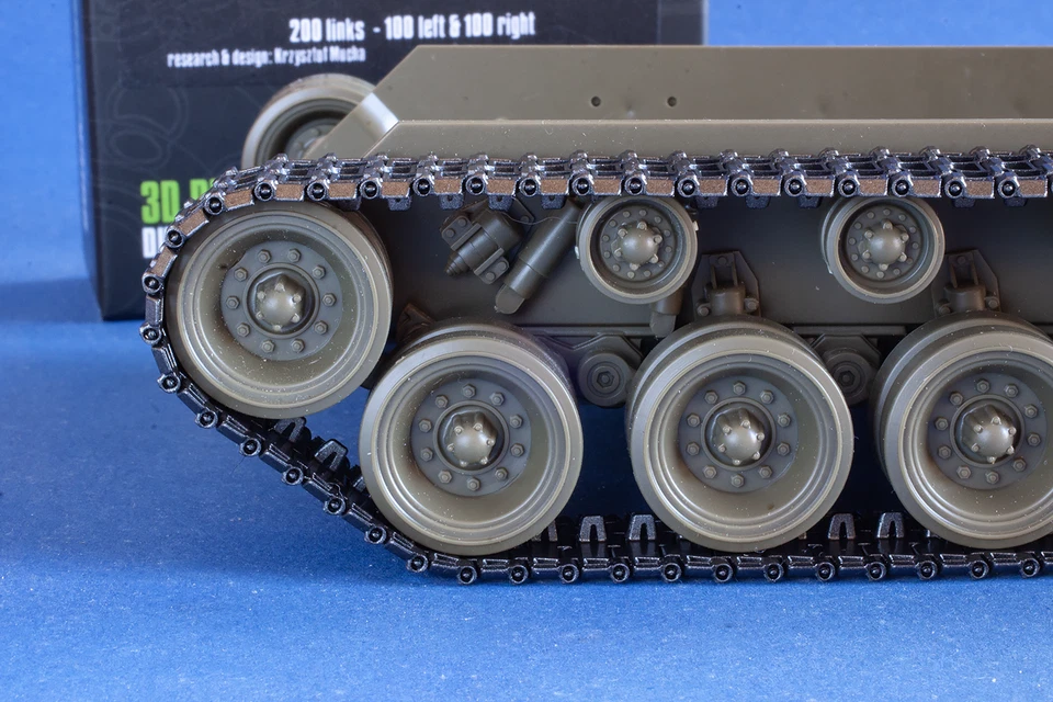 1/35 QuickTracks T-35064 Tracks for U.S. Medium Tank M26 (T26E3) Pershing (T82) - Image 2 of 4