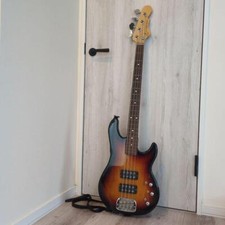 E-Bassgitarre G&L L2000 Tribute Series Sunburst S/N 9010104 mit Koffer