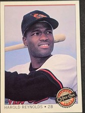 Harold Reynolds 89 Multiple Sets LP Sports Card