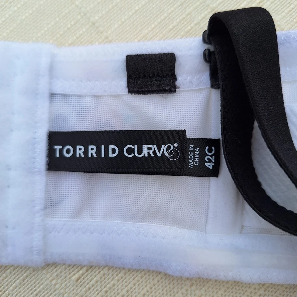 Новый с Ярлыками Torrid изгиб белый розовый цветочный черепа пуш-ап бюстгальтер 5 способов 42C трансформируемый - Изображение 4 из 4