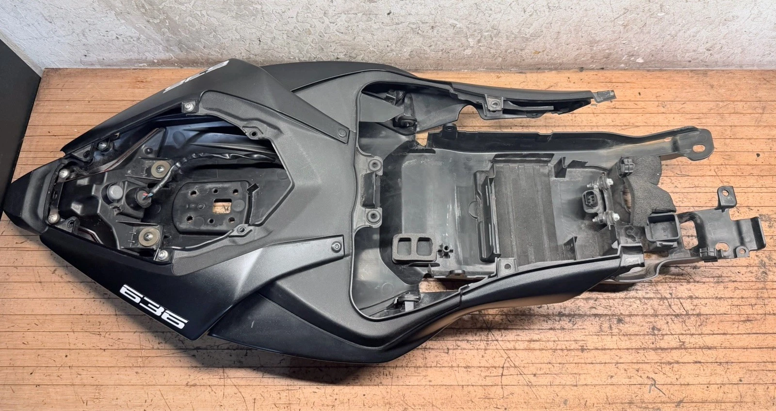 19-25 Kawasaki Ninja Zx6r 636 Rear Back Tail Undertail Fairing Cowl Fender OEM