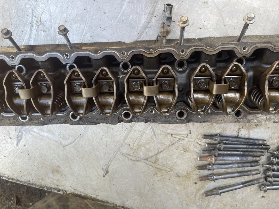 2000-2006 Jeep Wrangler Cylinder Head Complete 4.0 Tested Oem Foto 4 de 4