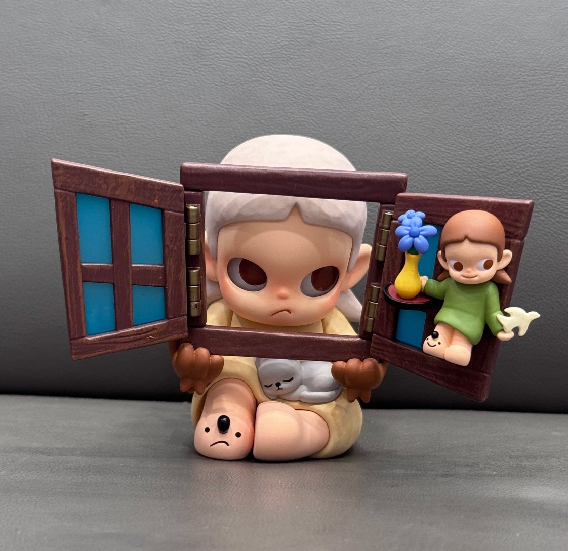 ZSIGA THROUGH ANOTHER WINDOW FIGURE AUTHENTIC HOT CUTE TOY GIFT