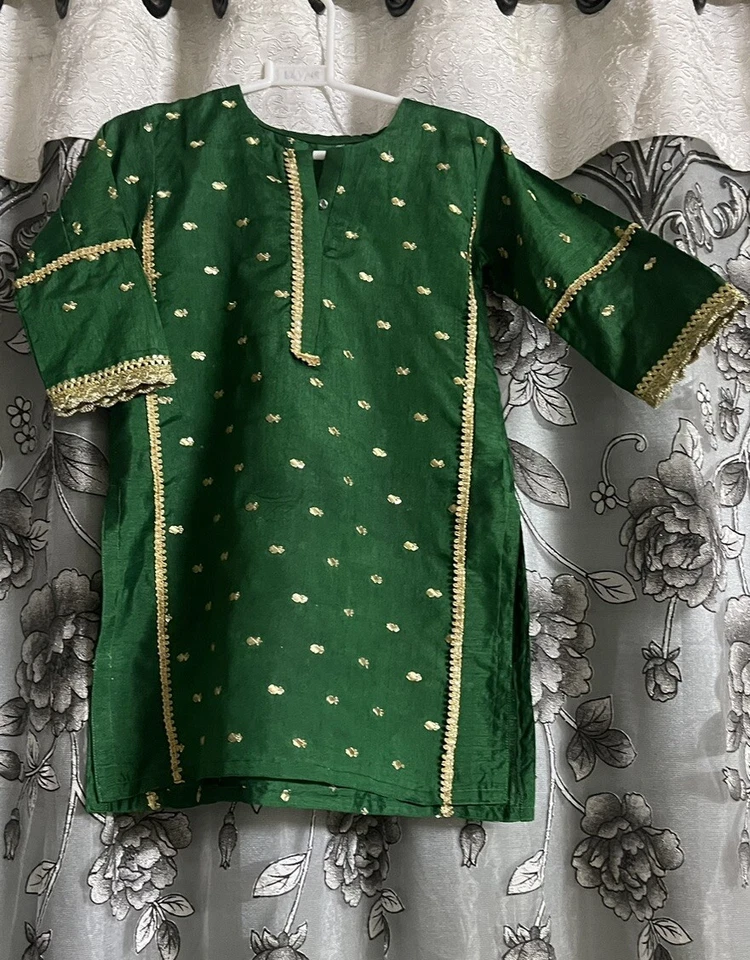 Conjunto bordado Bollywood indio pakistaní niña niño 3 a 5 años usado en excelente estado Foto 2 de 4