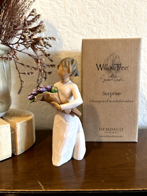 Willow Tree figurine ''Surprise'' New in box