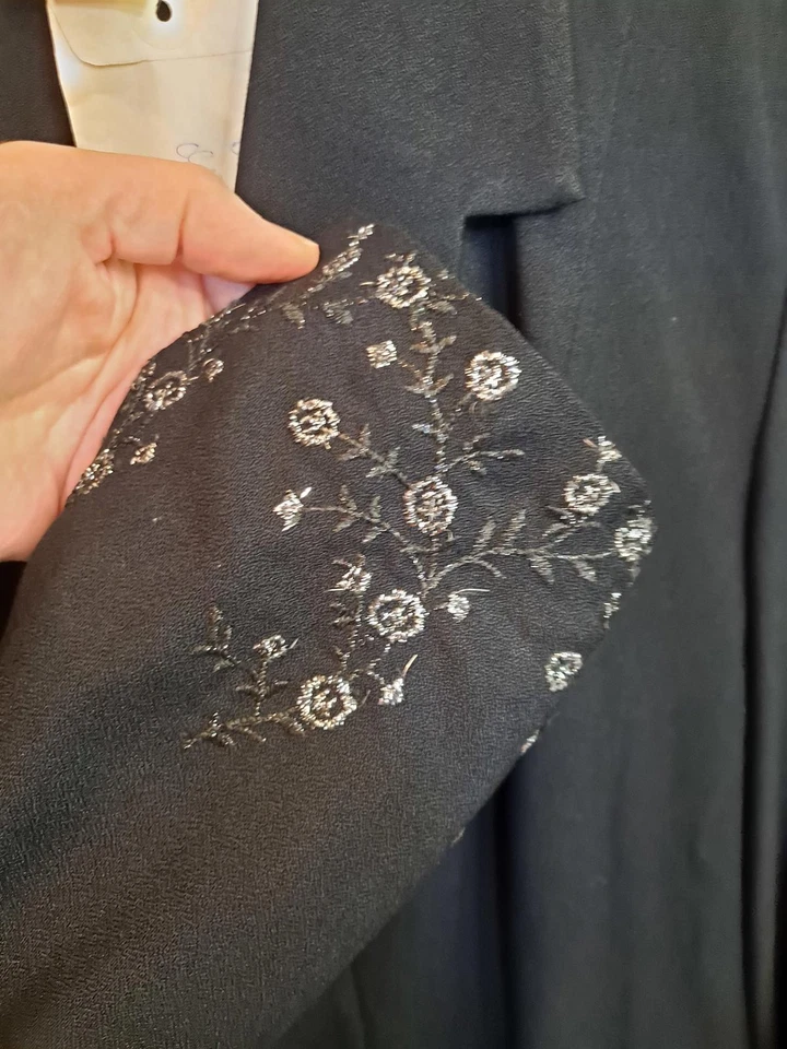 Vintage Dani Max Lois Snyder Button Blazer with Floral Design on Sleeve Size 16 - Image 4 of 4