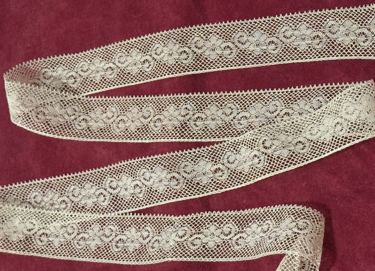 ヴィンテージ Bobbin Lace インテリア Antique /Vintage French Valenciennes Bobbin Lace Insertion 1