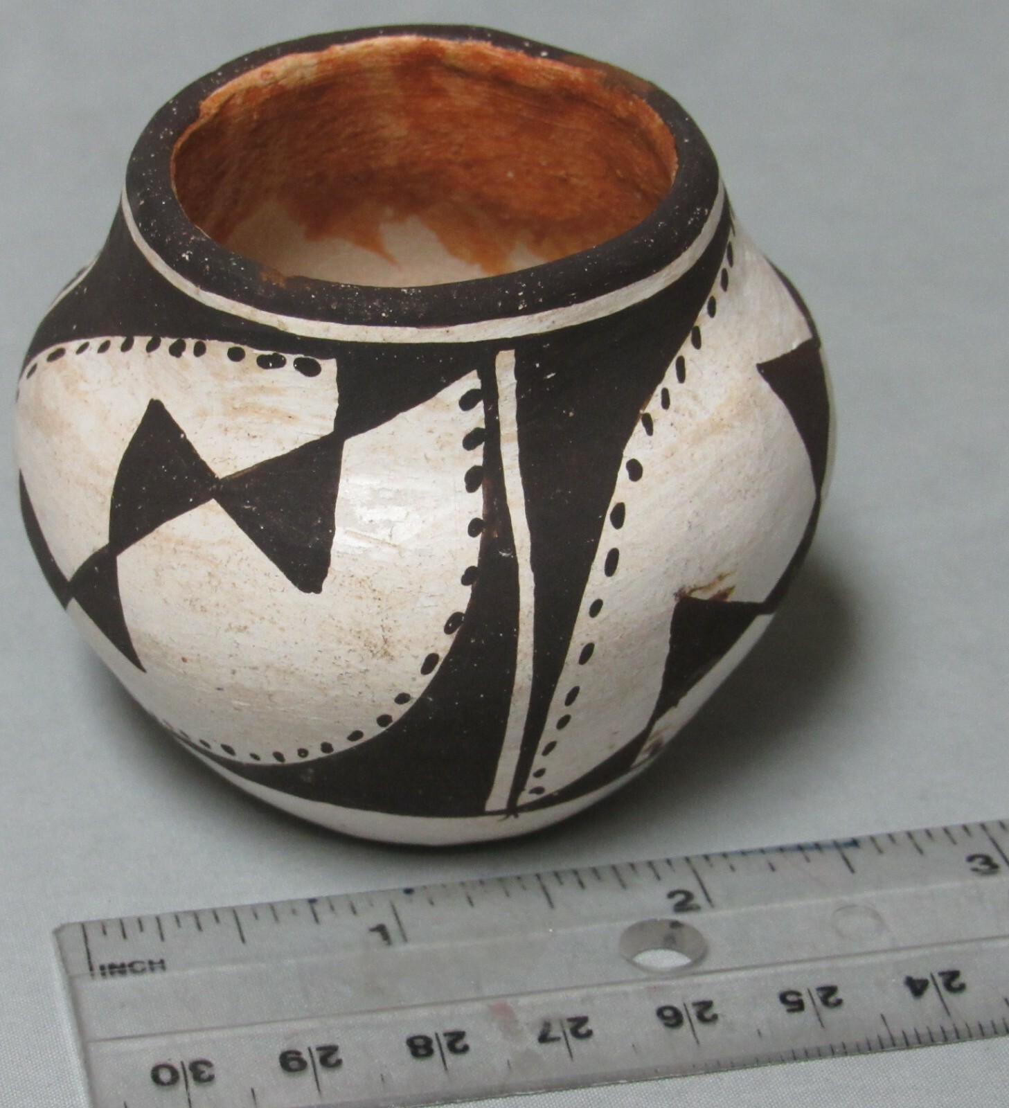Lolita Torivio Concho Acoma Native American Indian pottery saw tooth ...
