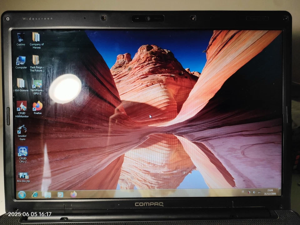 Compaq Presario f700 Nero buone condizioni funzionante cpu amd hdd 100gb - Imagen 2 de 4