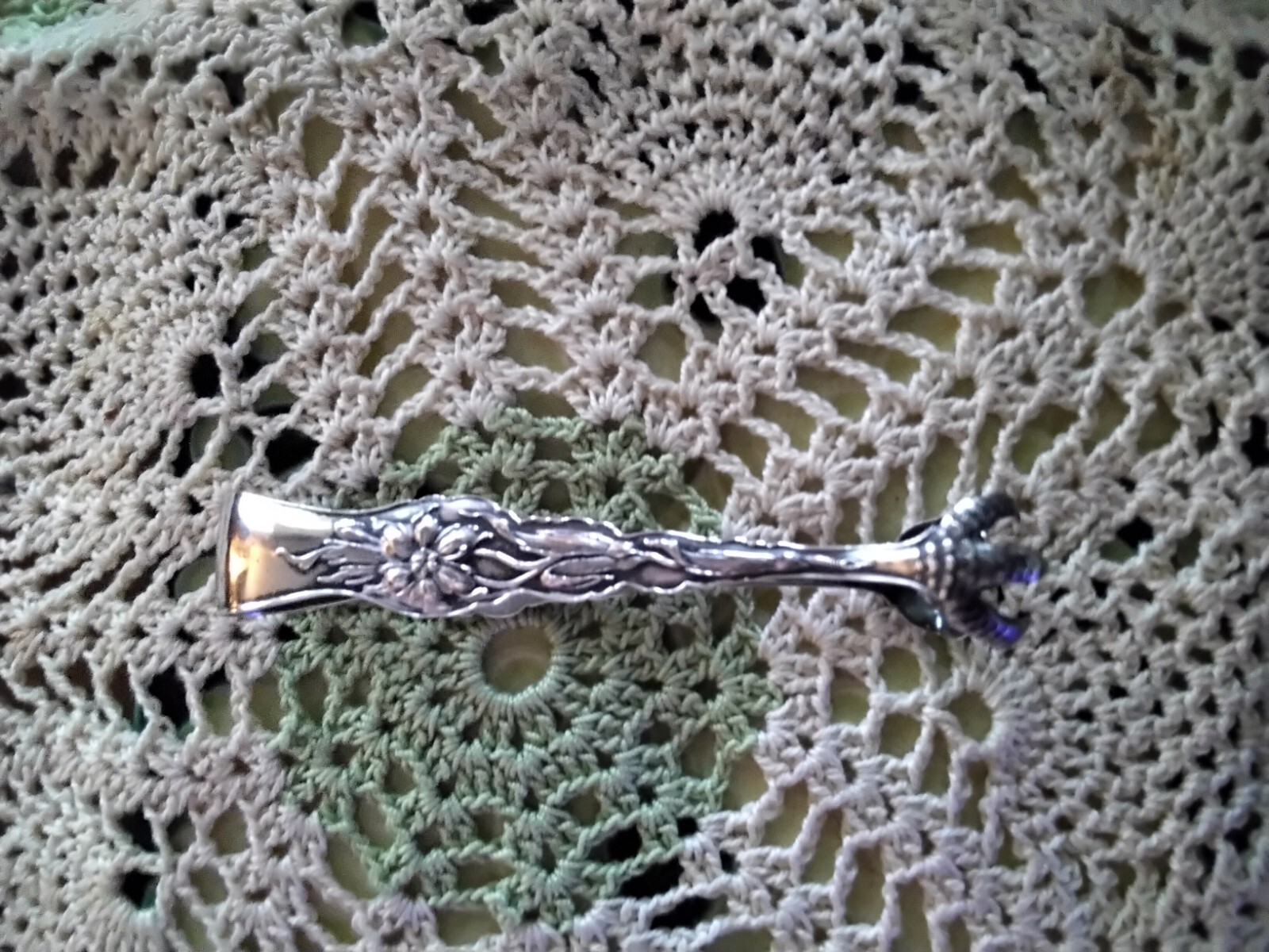 Antique Sterling Claw Sugar Tongs (No Monogram)