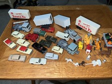 HO Train LOT - Signs Vehicles - Vintage Station Wagon, Tractor, Trailer , animal