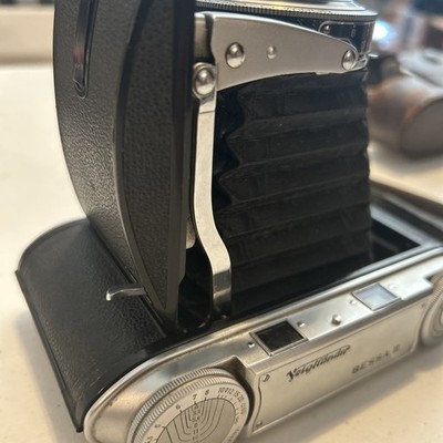 Voigtlander Bessa II Camera with COLOR-SKOPAR 105mm f/3.5 Lens W