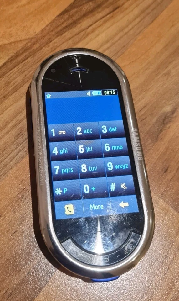 Samsung M7600 Beat DJ Mobile Phone - Image 3 of 4