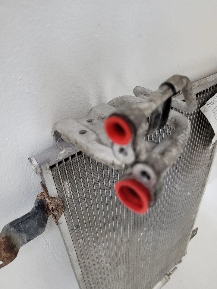 Condensador de CA Mazda CX-5 2013 2014 2015 2016 2017 2018 2019 2020 2021 2022 2023 Foto 3 de 4