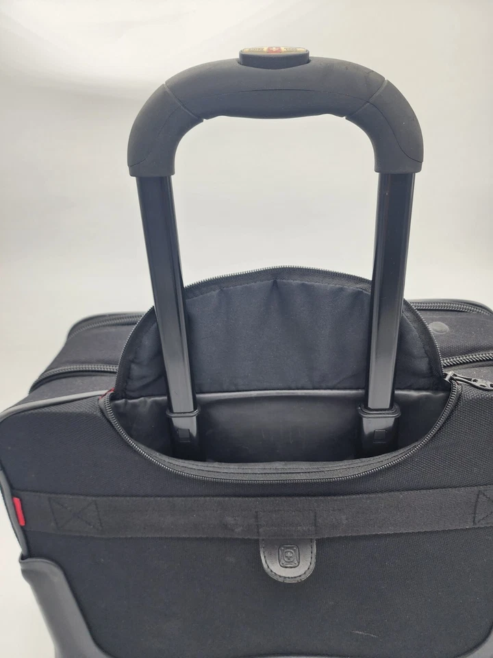Wenger Wheeled Business Case Potomac Black Carry On Laptop Carrier 17x15x9" - Image 4 of 4