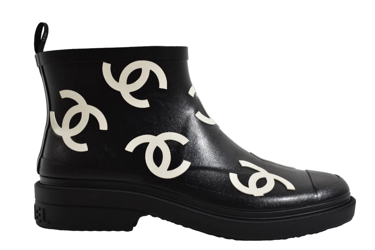 Chanel 23A Black White All Over Logo Rubber CC Low Top Short Ankle Rain  Boots 40