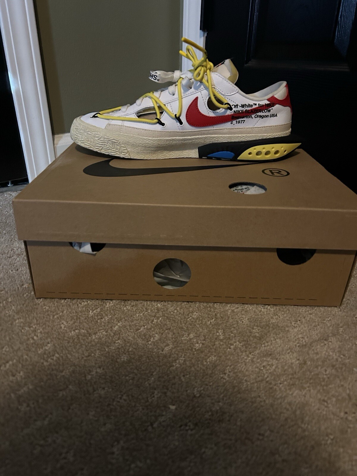 OFF WHITE X NIKE Taglia 9 5 Nike Off White x Blazer Basso Bianco Università Rosso