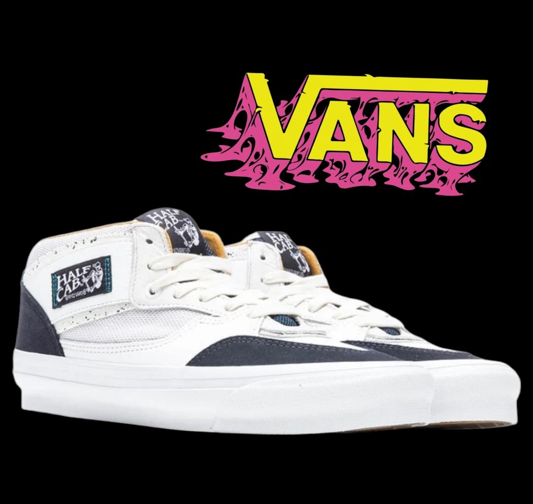 VANS HALF CAB MOON Equipped. スニーカー 2022 Vans x MOON Equipped Half Cab