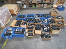 WHOLESALE LOT OF MOTOROLA COMMUNICATION EQUIPMENT T261808