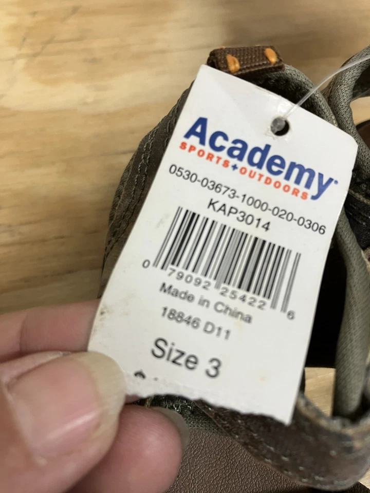 Sandalias Realtree Hardwares para niños pequeños talla 3 nuevas con etiquetas Foto 2 de 4