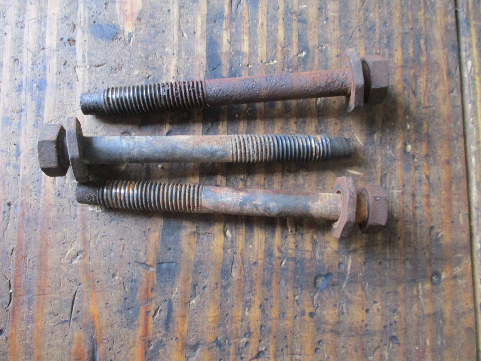 96 CHEVY GMC 2500 3500 TRUCK * STEERING GEAR BOX BOLTS *