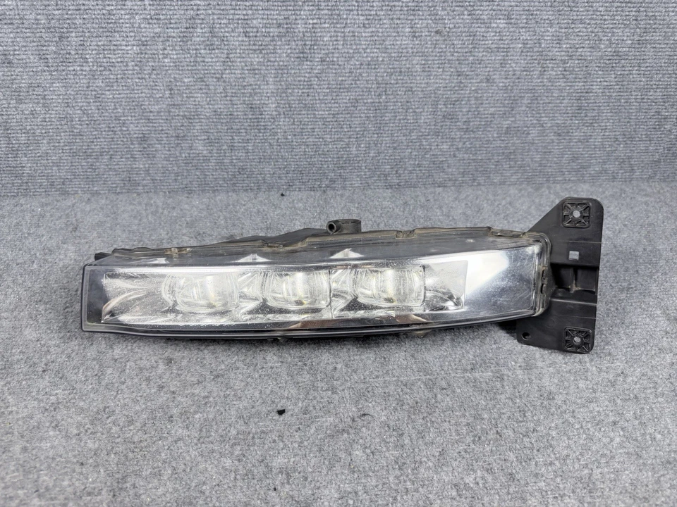 2015-2023 Dodge Charger RH Fog Lamp Running Light Right Side Passenger LED OEM - Image 3 of 4