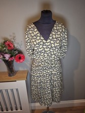 Next Women's Floral V-Neck Tea Dress Size 22 Black Yellow Ruched Waist Viscose