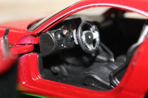 Welly Alfa Romeo 8C Competizione , modello scala 1:24 ROSSO Alfa con scatola - Foto 8 di 9
