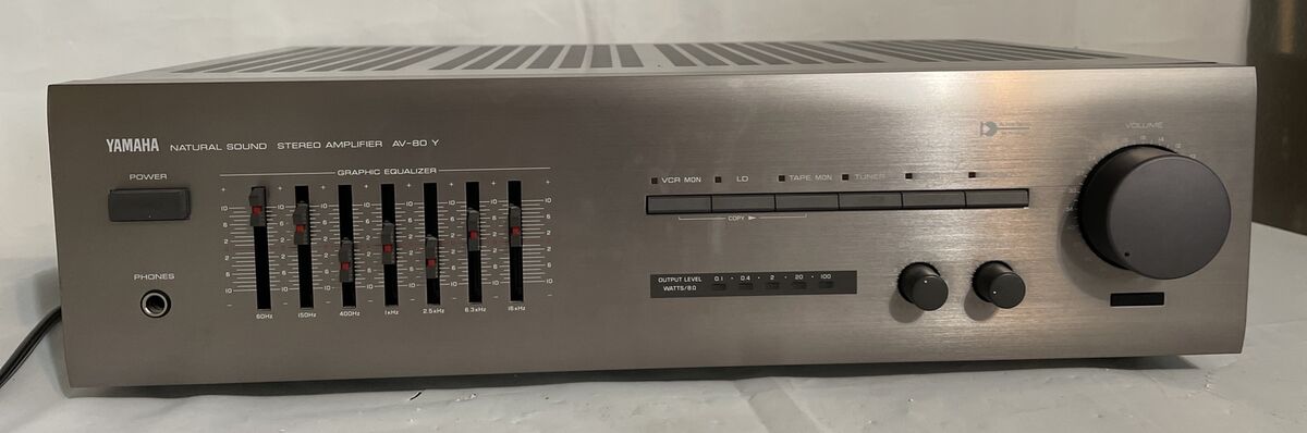 Yamaha natural sound Amplifier AV-80 Y. Silver 180 Watts Yamaha natural sound Amplifier AV-80 Y. Silver 180 Watts