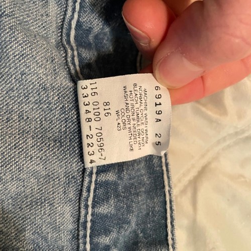 Vintage 90s Levis Jeans Shorts - Picture 5 of 6
