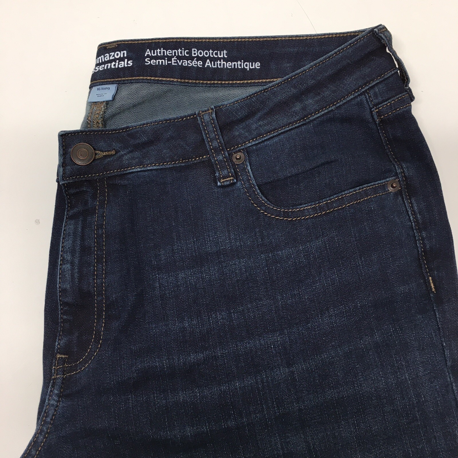 Amazon Essentials Authentic Bootcut Women's Jeans… - image 2