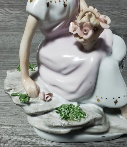 Vintage Rumänien APULUM Lucru manuell, Figur sitzende Frau mit Rosenkorb - Bild 23 von 24