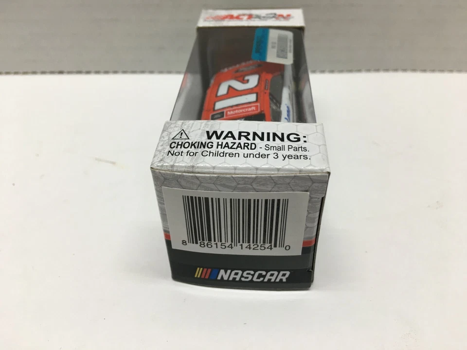 RYAN BLANEY NASCAR DIECAST 2017 FUSION #21 MOTORCRAFT POCONO WIN 1/64 ACTION - Imagem 4 de 4