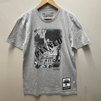 Mitchell & Ness Kareem Abdul Jabbar ''Banned'' T-Shirt Men's M Grey New