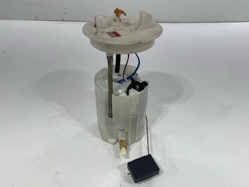 Conjunto de bomba de combustible Subaru Forester 2019-2024 2,5 L 42021FL040 OEM PROBADO Foto 4 de 4