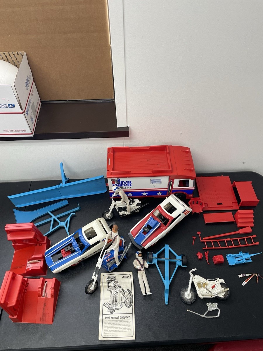 Evel Knievel Vintage 1973 Ideal Toy Lot Scramble Van W/ Stunt