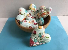 Pioneer Woman print fabric Bowl Fillers Hearts Cupboard Tucks ornies decor set