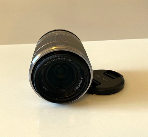 Sony NEX-5N Camera, E Mount 16mm and 18-55mm Lens + more - Picture 5 of 8