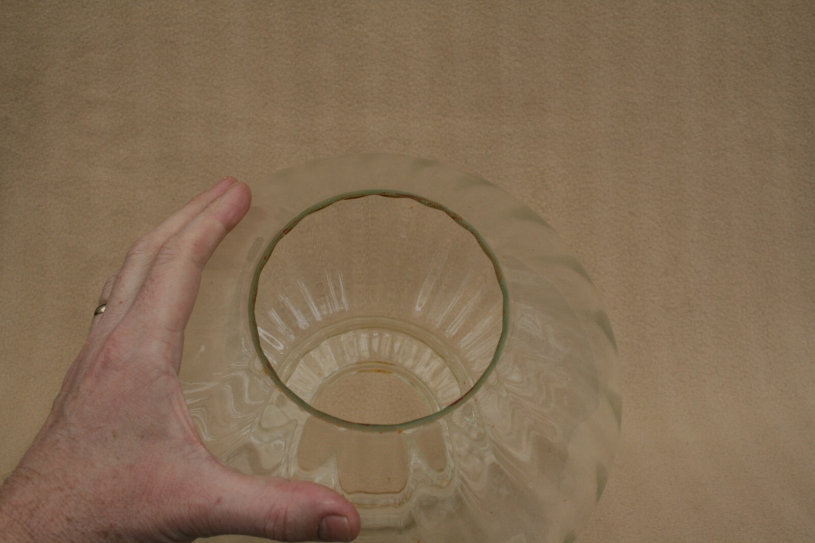 LARGE ANTIQUE RIBBED GLASS OIL LAMP SHADE eBay